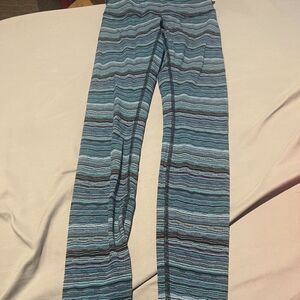 Lululemon blue leggings size 4